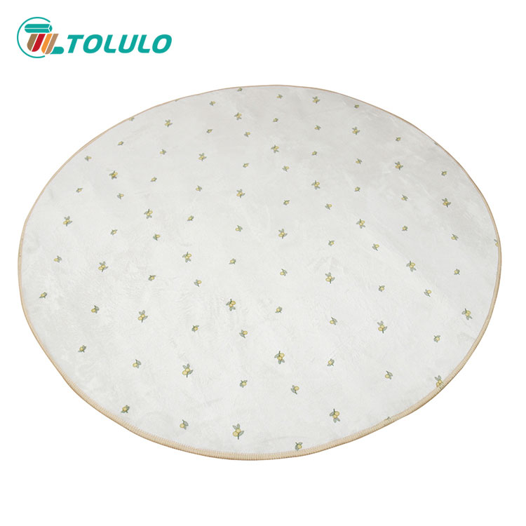 Kodėl populiarūs mokomieji vaikų kilimai su abėcėlės raštais